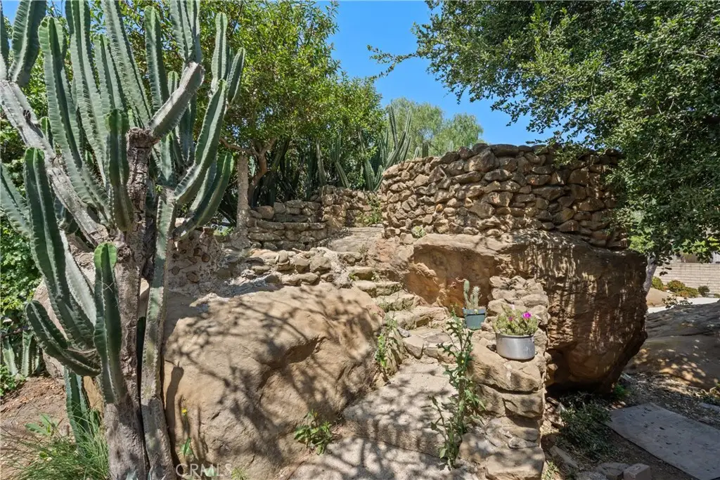 SR24111744_P15.jpg